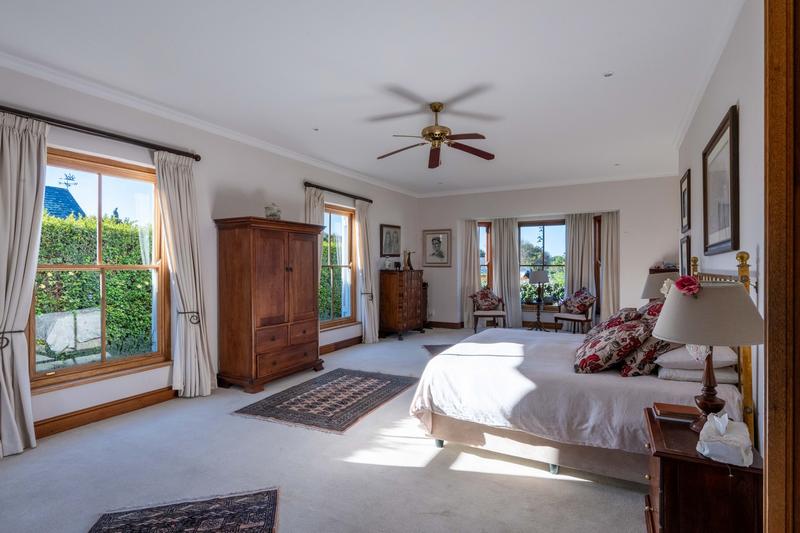 To Let 4 Bedroom Property for Rent in Steenberg Estate Western Cape